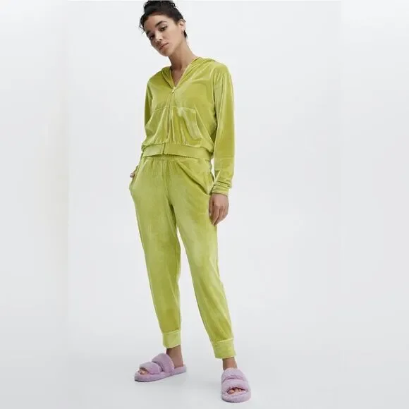 Fabletics Donna Velour Hoodie - Picture 4 of 12